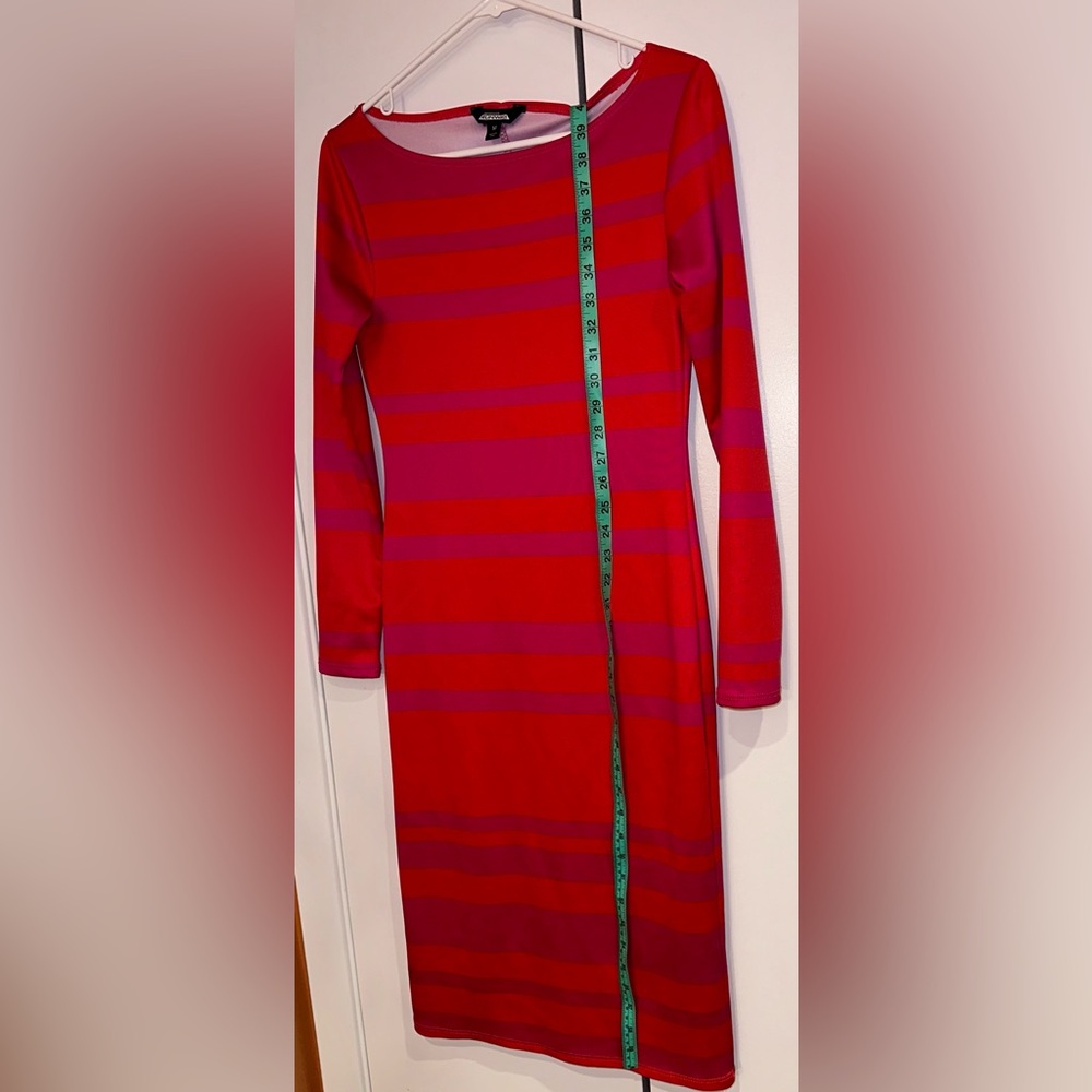 Project Runway Stripe Knit Bodycon Dress Pink. Size M - Picture 6 of 6